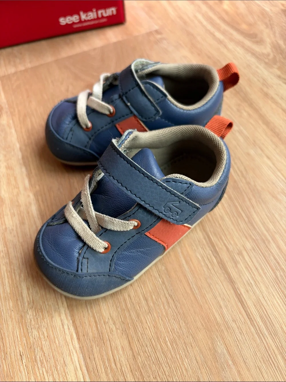 See Kai Run Conner mini navy/orange size 6
